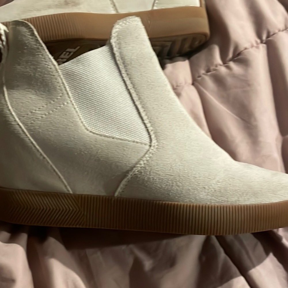 Sorel Women's Cream High-Top Sneakers